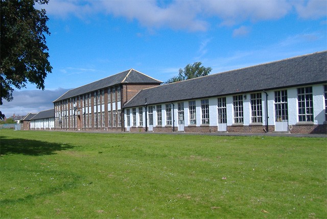 The original Endike Primary School (demolished in 2012) By Paul Harrop