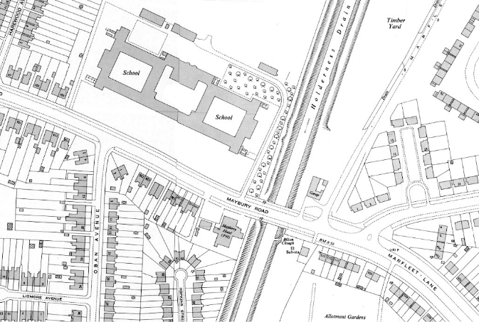 Maybury Road – Holderness Road junction