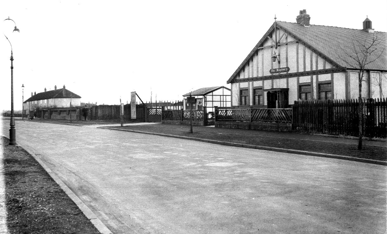 The old Maybury pub 1934